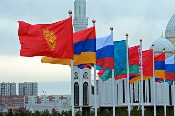 حجم تجارت ایران و اتحادیه اوراسیا به پنج میلیارد دلار رسید
