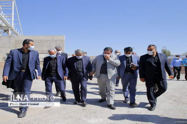 معاون  وزارت صنعت، معدن و تجارت باحضور در شهرک های صنعتی سبزوار