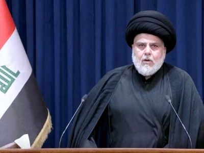 دیدار صدر با امام جمعه نجف پس از حمله به منزلش
