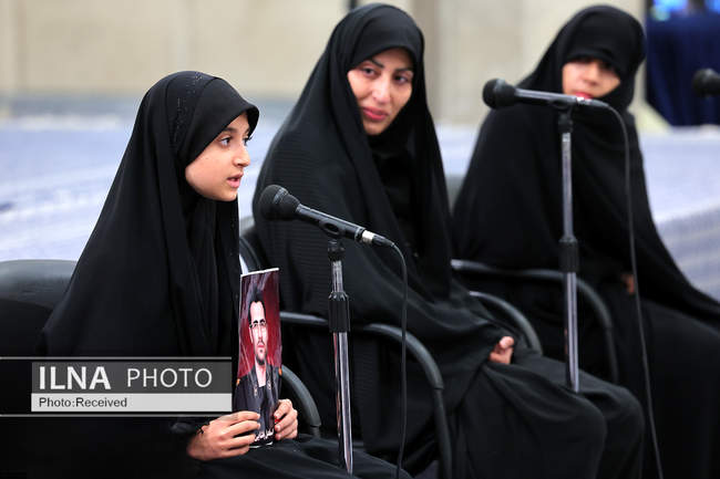 دیدار دانش‌آموزان و دانشجویان با مقام معظم رهبری