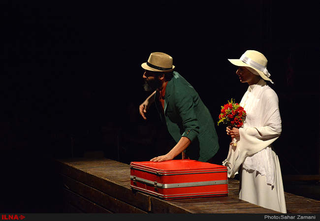 نمایش «مثل آب برای شکلات» 