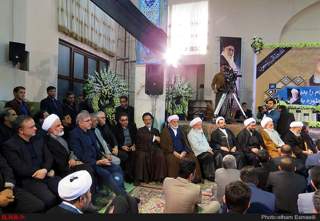مجلس مرحوم آیت‌الله هاشمی رفسنجانی با حضور مسئولین درمسجد جامع رفسنجان 