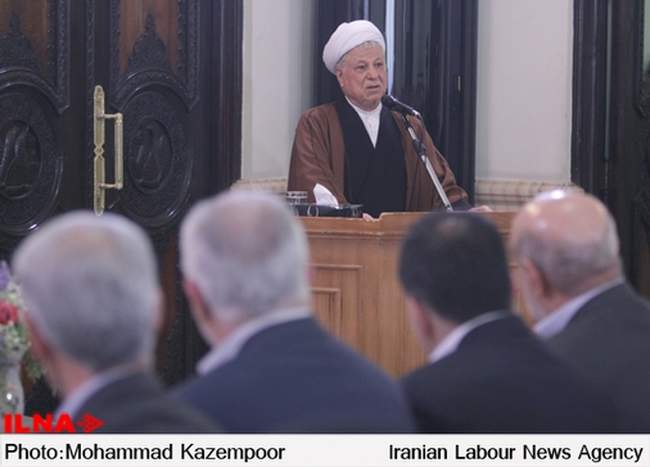 دیدار جمعی از اعضای انجمن‌های علمی ایران‎ با آیت الله هاشمی