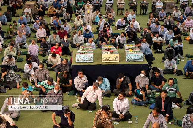 برگزاری مراسم دعای عرفه مصلی در جوار پیکر مطهر شهدای گمنام