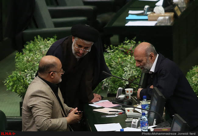 استیضاح وزیر راه و شهرسازی در جلسه امروز مجلس شورای اسلامی