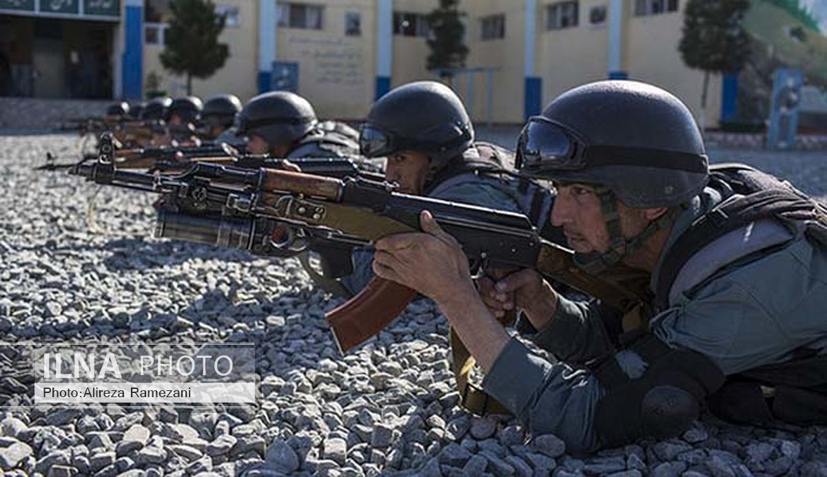 یک پلیس افغان ۴ نفر از هم‌قطاران خود را کشت