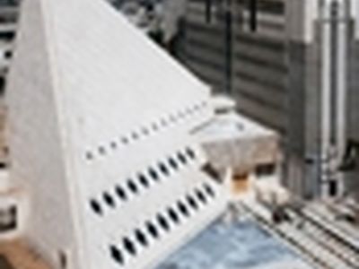 برپایی نمایشگاه طرح اکرام ایتام در مجلس