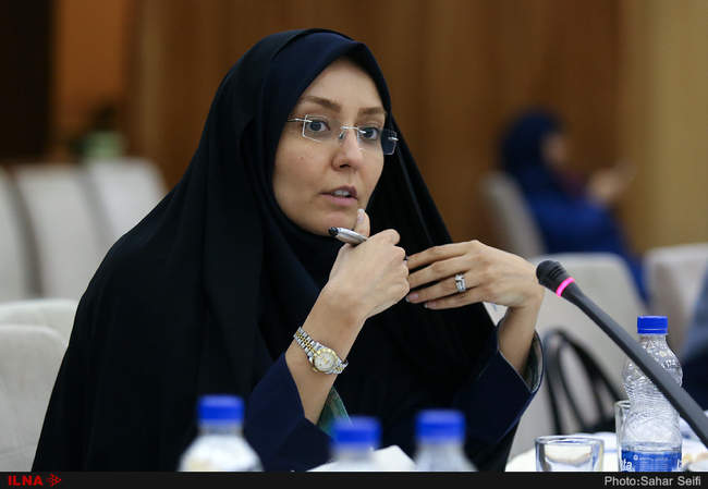 نشست ابتکار بامشاوران وزرا و مدیران کل دفاتر امور زنان و خانواده است