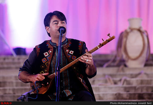 کنسرت "پرواز همای" در کاخ سعد آباد 