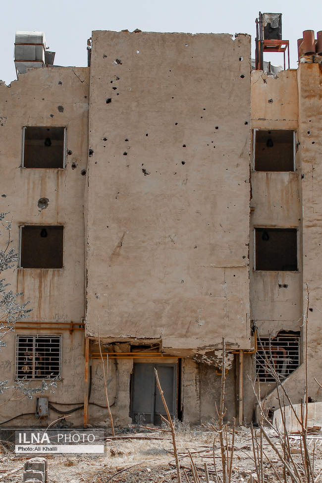 بازدید اصحاب رسانه از محل حمله صهیونیست‌ها در بازداشتگاه اوین