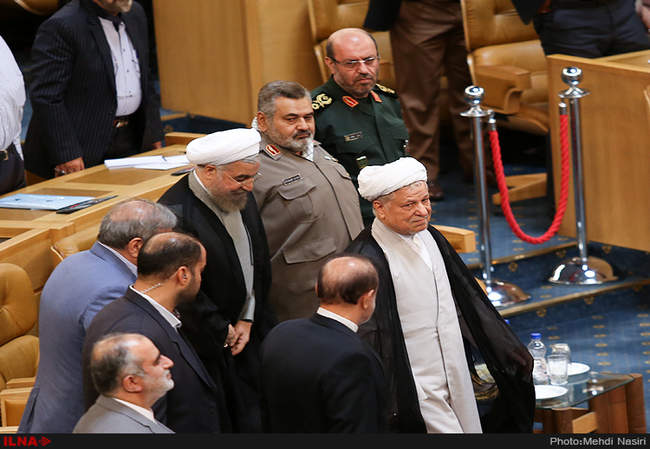 نشست دولت مردان دفاع مقدس