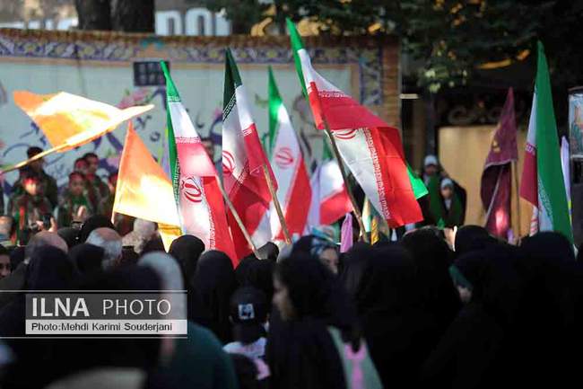 راهپیمایی غدیر با شعارایران ذوالفقار علی(ع) در اصفهان