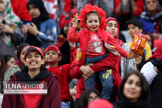 گزارش تصویری بازی  پرسپولیس و استقلال خوزستان