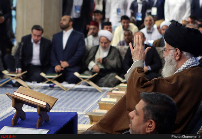 دیدار شرکت‌کنندگان در مسابقات بین‌المللى قرآن کریم‌ بارهبر انقلاب
