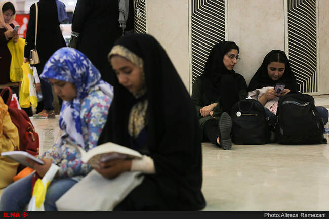 دومین روز از نمایشگاه بین المللی کتاب تهران