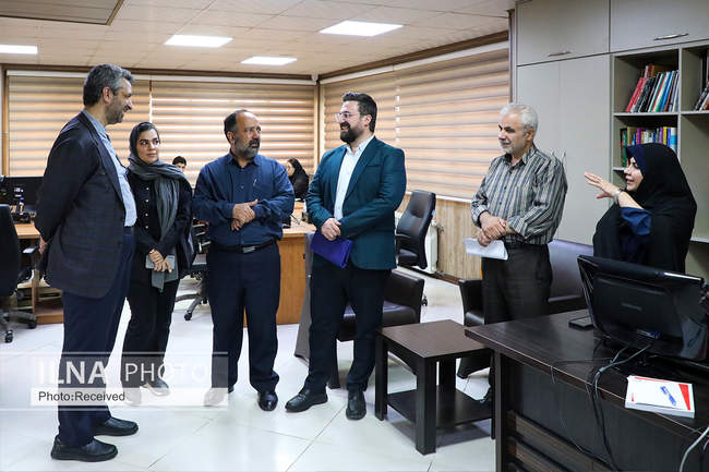 بازدید معاون ارتباطات و اطلاع‌رسانی دفتر رئیس‌جمهور از خبرگزاری ای