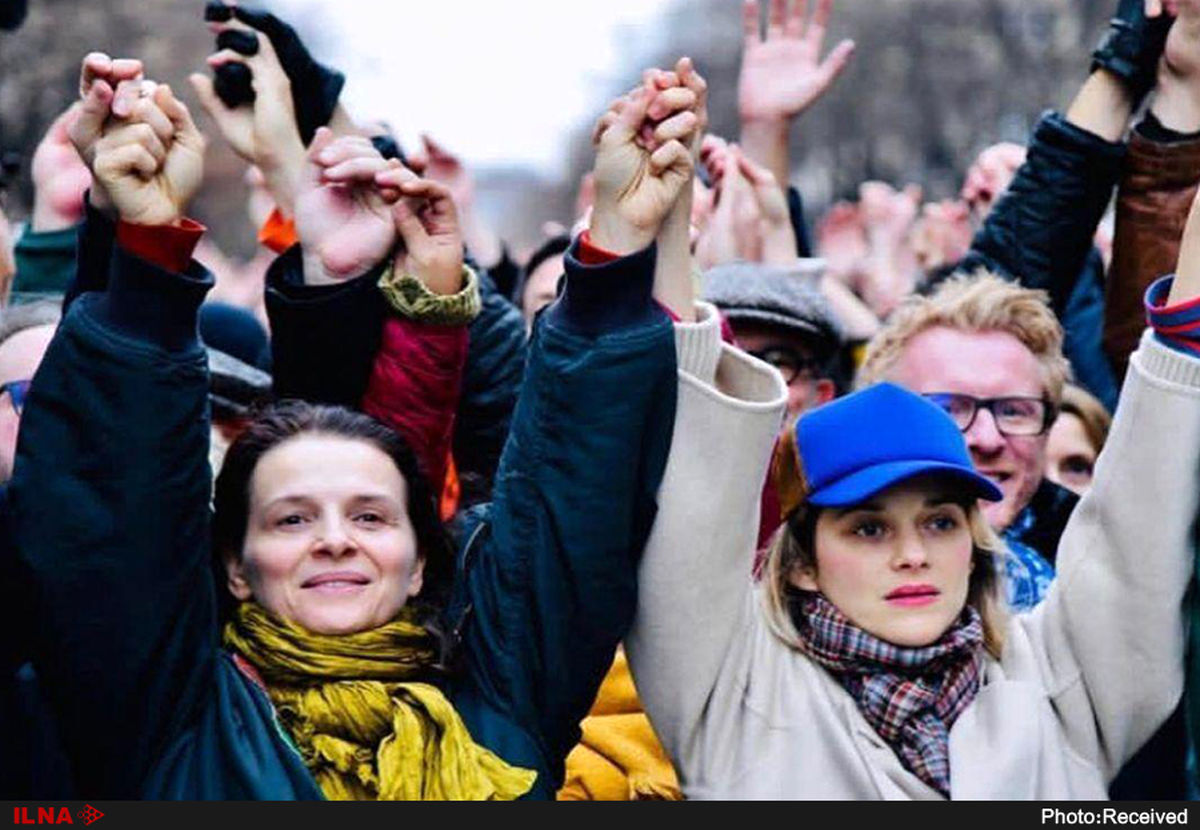 حضور بازیگران و سلبریتی‌ها در تظاهرات جلیقه زردها در فرانسه 
