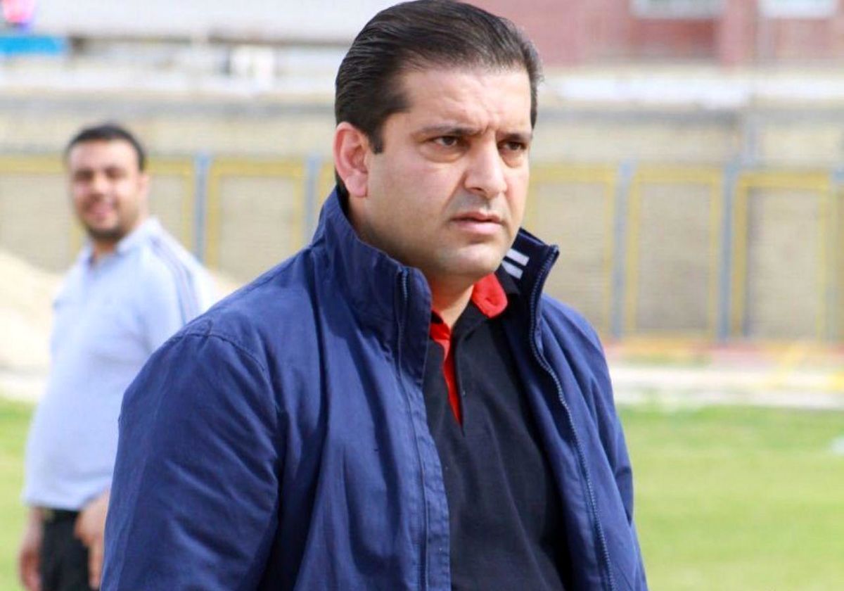 نساجی با پرواز اختصاصی وارد آبادان می‌شود