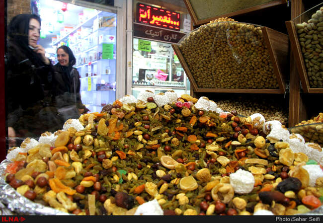 بازار میوه و آجیل در آستانه شب یلدا