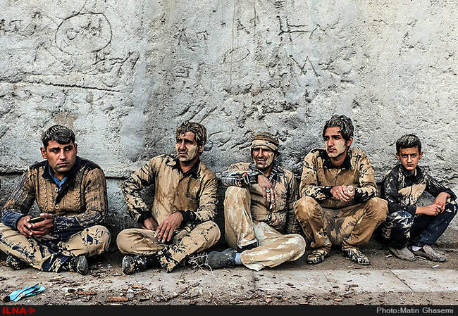 آیین گل مالی عاشورای حسینی در لرستان