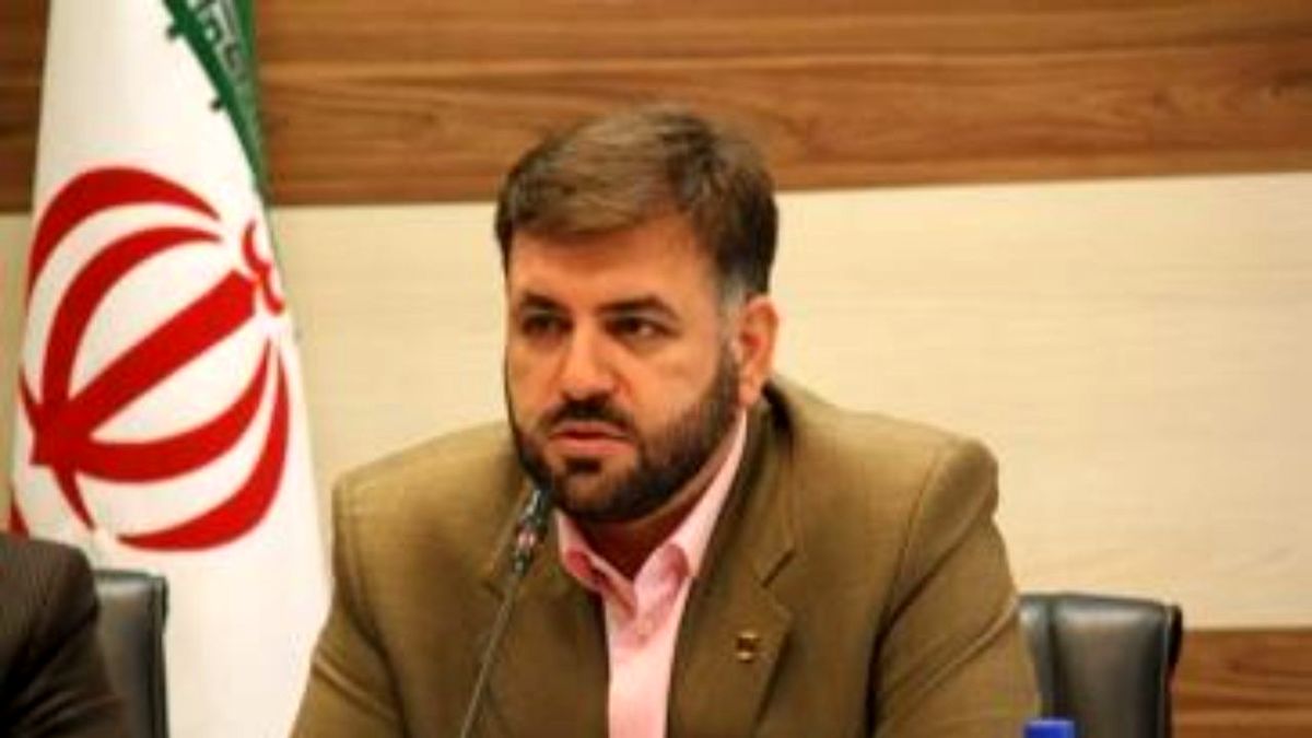 ثبت‌نام بیش از ۳۵ هزار نفر برای دریافت بیمه بیکاری/درخواست اصناف برای محاسبه مالیات سال ۹۸ مانند سال ۹۷