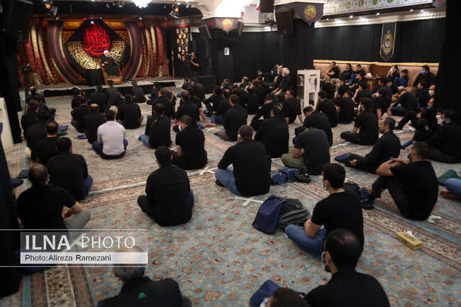 مراسم عزاداری حضرت سیدالشهدا (ع) در حسینیه انصار الحسین (ع)