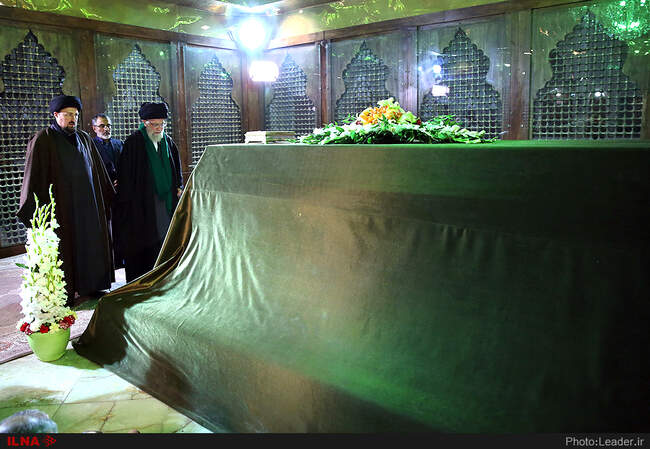 حضور رهبر انقلاب در مرقد مطهر امام راحل و گلزار شهدای بهشت زهرا(س)
