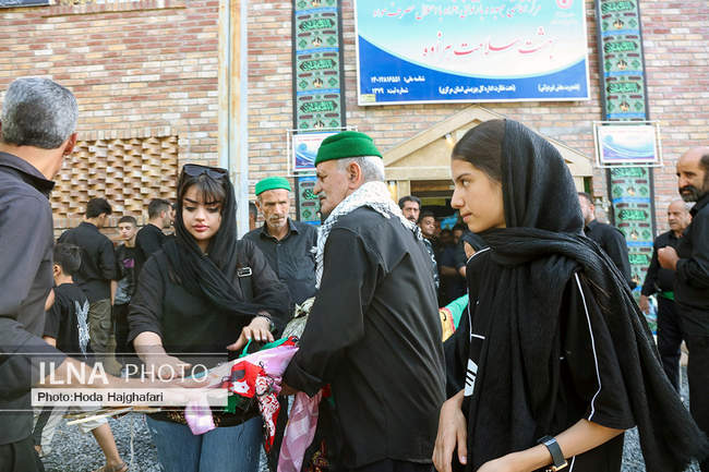 آئین سنتی علم گردانی در روستای تاریخی هزاوه
