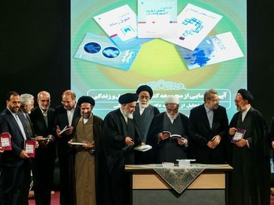 اخلاق گمشده جامعه امروز است/مردم هزینه دولت‌ها را می‌دهند تا حقوق‌شان رعایت شود
