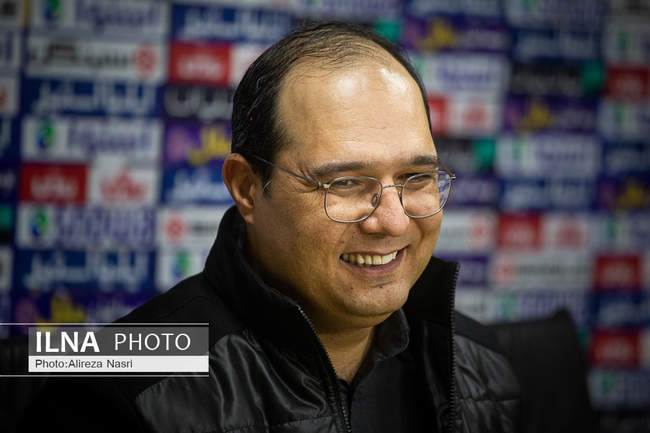 دیدار تیم‌های فوتبال شمس آذر قزوین و ذوب آهن اصفهان