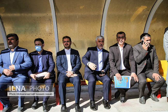 وزیر ورزش به مناسبت هفته دولت  و افتتاح چندین پروژه به کردستان سفر کر�