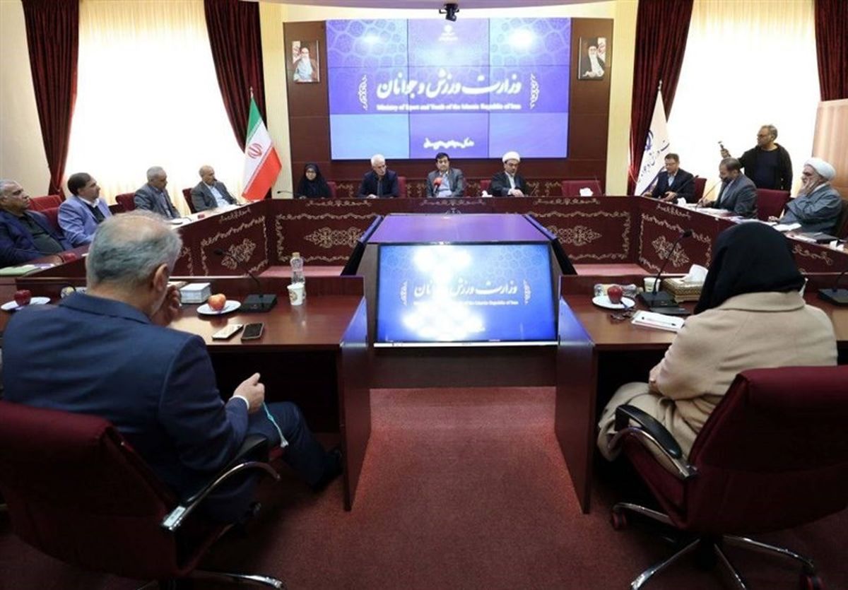 وزیر ورزش اتفاقات دیدار پرسپولیس-تراکتور را بررسی کرد