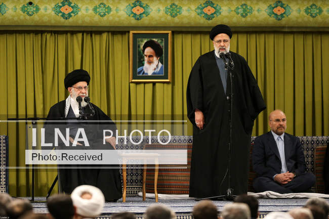 دیدار مسئولان نظام، سفرا و کارداران کشورهای اسلامی با مقام معظم رهبر