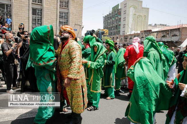مراسم خیمه‌سوزان ظهر عاشورا در چهارراه گلوبندک تهران /2