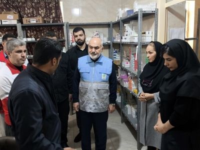 بازدید استاندار خوزستان از کمپ‌های اسکان زلزله‌زدگان گلگیر/تاکید پزشکیان بر رفع سریع خسارات ناشی از زلزله