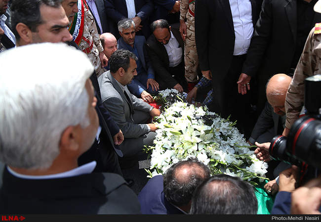 مراسم تشییع پیکر حسین زاده نماینده منتخب مراغه