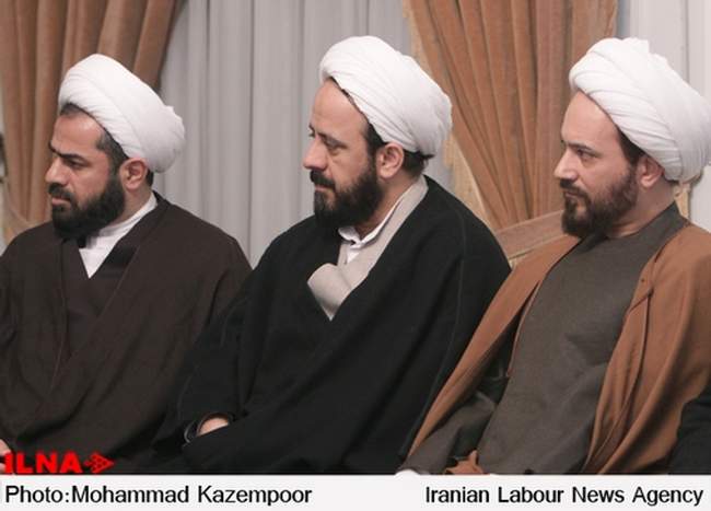 دیدار جمعی از هواداران جمعیت فدائیان اسلام با آیت الله هاشمی
