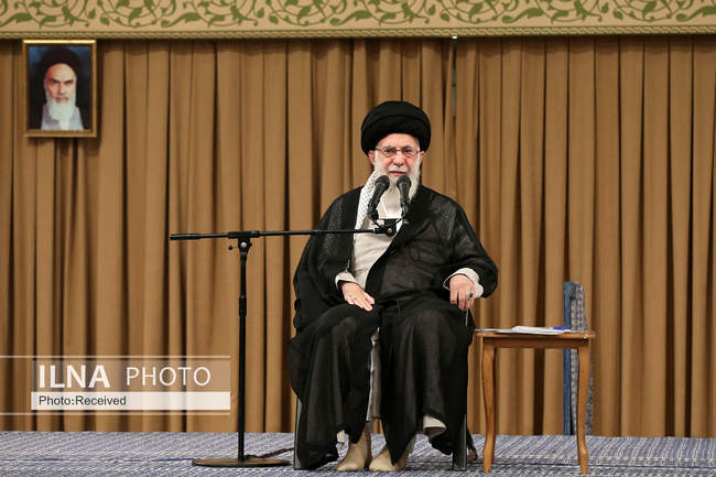 دیدار پیشکسوتان و فعالان دفاع مقدس و مقاومت با حضرت آیت‌الله خامنه‌