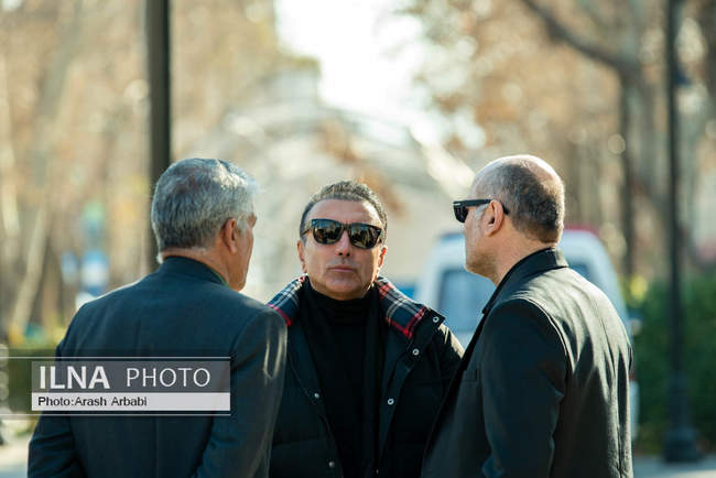 مراسم تشییع پیکر عنایت بخشی