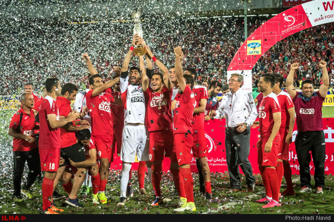 پرسپولیس قهرمان سوپرجام فوتبال ایران (گزارش تصویری)