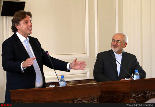 دیدار محمدجواد ظریف با برت کوئنداس وزیر خارجه هلند