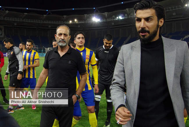 بازی تیم های شهر خودرو مشهد و نفت مسجد سلیمان