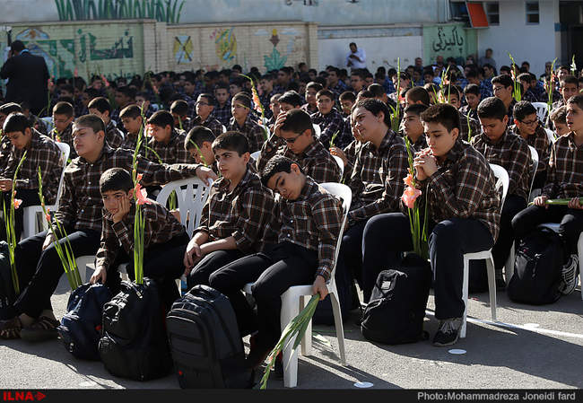 مراسم بازگشایی مدارس با حضور عارف