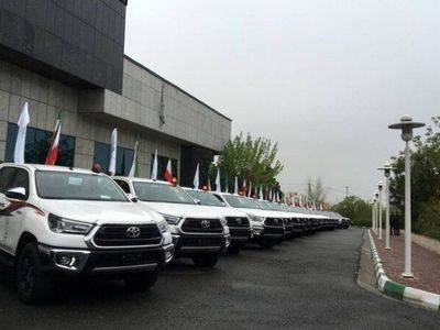 تحویل ۵٠٠ دوربین و  ۲۵ خودروی جدید به محیط‌بانان 