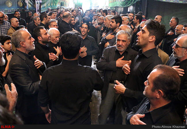 مراسم عزاداری و خیمه سوزان روز عاشورا در بازار تهران