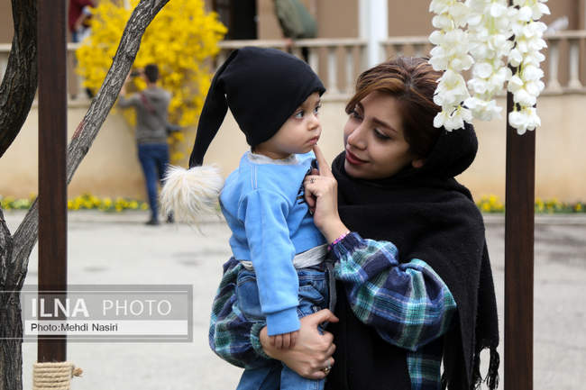  مادران عیدتان مبارک