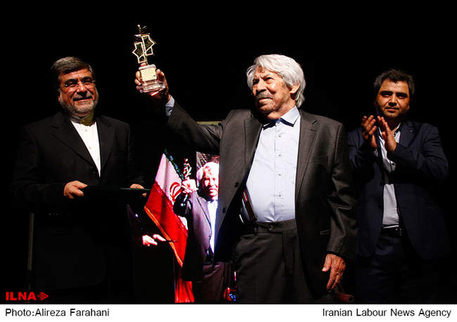 آیین اختتامیه اردیبهشت تئاتر ایران 