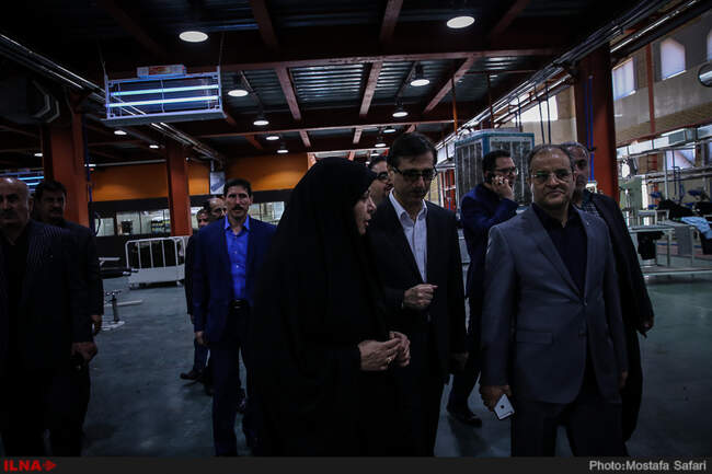 بازدید معاون توسعه اشتغال وزیر تعاون، کار و رفاه اجتماعی از کارخانه روناک جین