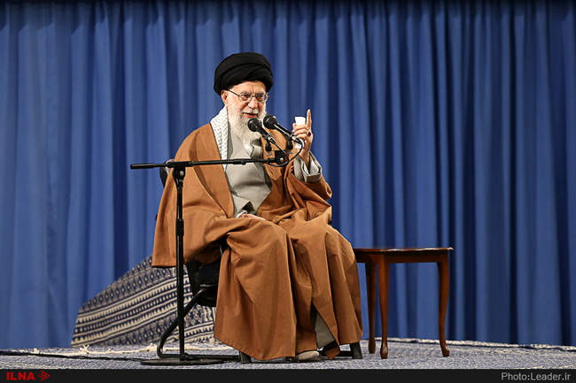 دیدار هزاران نفر از معلمان و فرهنگیان با مقام معظم رهبری