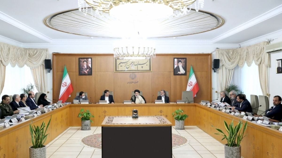 تشکیل کارگروهی برای رصد و جلوگیری از تصمیمات و اقدامات تورم‌زا